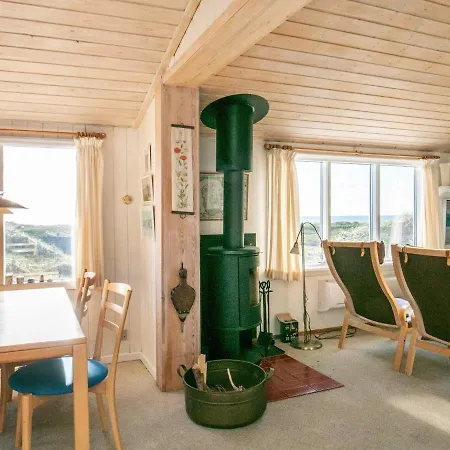 Amazing Holiday Home In L Kken Near Sea